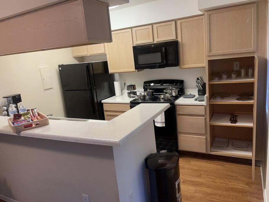 Lux & Lax Rental Homes Хьюстон Экстерьер фото