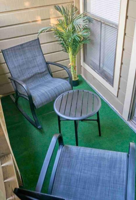 Lux & Lax Rental Homes Хьюстон Экстерьер фото